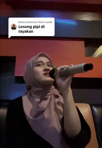Cover Karaoke Night with Raim Laode