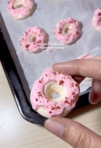 Meringue Cookies: 3 Bahan Sederhana dan Lezat