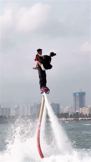 Only those who dare to take on challenges deserve to shine brightly.#watersports#riskPlease