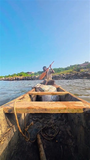PADDLING the Old Fashioned Way Without a Motor