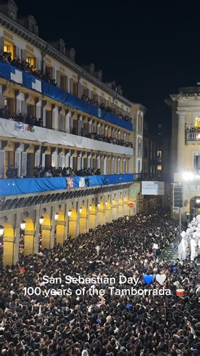 🎉 January 20 is here, San Sebastián Day! 🥁 The Flag-Raising Ceremony has just taken place. And with it, Donostia / San Sebastián officially stepped into the Tamborrada once again ✨ 📍 Every January 20th at midnight, the city gathers in Plaza de la Constitución to share a single, powerful moment — one that will soon celebrate 100 years of history. 🕰️ Back in 1926, each tamborrada used to raise its flag inside its own society. But one day, the people of Donostia decided to take a step further �