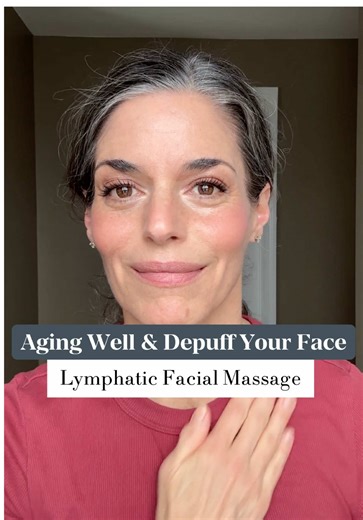 If you wake up with puffiness, this 3 minute facial lymphatic drainage routine is something I love doing in the morning. Gentle movements help move fluid through the lymphatic system and leave your face looking more refreshed and awake. Would you try this? Let me know in the comments and save this routine for tomorrow morning. ✨ #agingwell #facialmassage #lymphaticdrainage #faciallymphaticdrainage