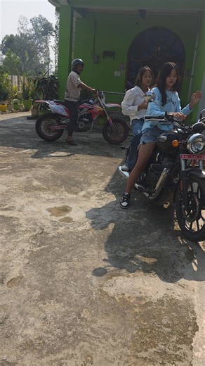 Yogesh Puri (@yogesh.puri49)’s videos with AYG SHUTDOWN - AYG