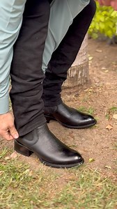 Modelo Luchesse venado negro 🦌 | Lara Boots