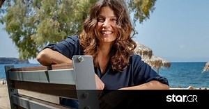 Πόπη Τσαπανίδου: Δείτε τη να χορεύει αγκαλιά με τον εγγονό της | Star.gr