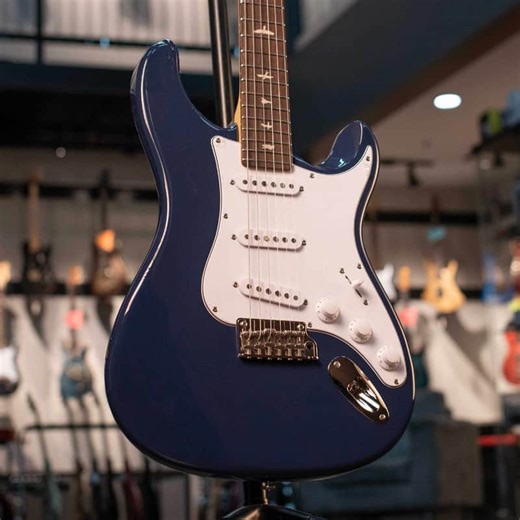 PRS SE SILVER SKY - TRAD BLUE | Reverb Canada
