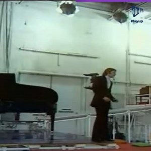 10K views · 391 reactions | Mike Brant est mort à l'âge de 28 ans et c'était un 25 Avril. Un terrible destin pour un artiste de son talent  | Playup | Facebook