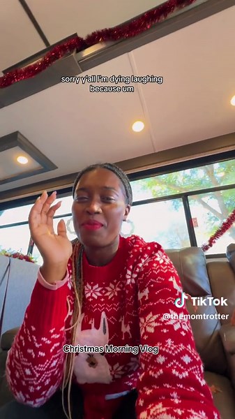 Christmas morning vlog! Opening up presents under the Christmas tree 🎄! #christmasvlog #christmasvlogs #rvwithkids #rvwithkid