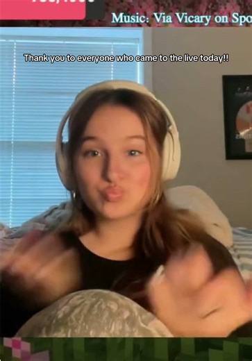 The stream today was SO FUN!!!! Comment if you were there- and/or comment if you wanna join the next one! 🥹🫶✨ #newstreamer #1000playerscivilizations #minecraft #smallfragilehearts #ldshadowlady