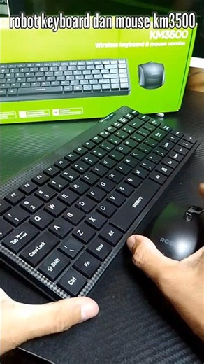 Robot KM3500 Keyboard and Mouse Desk Setup