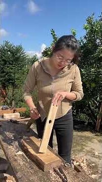 Amazing Unseen Craft: Chinese Rural Girl Revives Ancient Woodworking to Make a Hand Drill