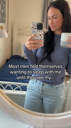 Amanda Marie on Instagram: "Reasons to follow this 40 year old mom👇🏻 . . . Because I’ve got luscious lower lips that kiss back Because I love pickleball…wanna dink? Because I love a good book and documentary- esp. true crime Because I love to eat! Let’s talk food…🤤"