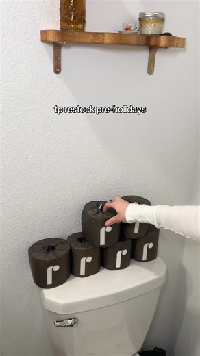 reel on Instagram: "Toilet paper tree with a leftover toilet paper roll tree topper? Well yes🎄 #toiletpapertree #xmastree #sustainablexmas"