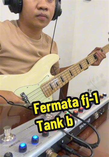 Explore the Fermata FJ-1 Electric Guitar