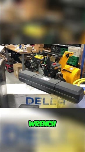 DIY Mini-Split Install: First Time Collaboration with DELLA! #shorts