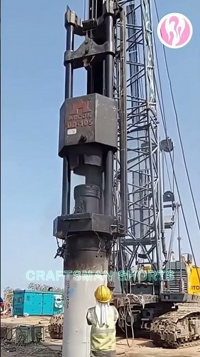 Pile driver | Pile driver in action