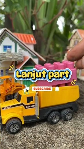 "Belajar sambil bermain itu asyik! Di video kali ini, kita eksplorasi mainan edukatif si kecil!"