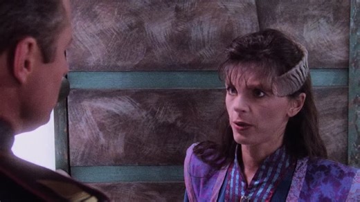 Babylon.5.S02E20.Divided.Loyalties.