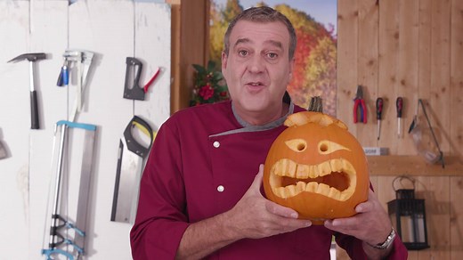 19K views · 173 reactions | Was darf zu Halloween nicht fehlen? Genau, selbst gestaltete Kürbisse  Wie ihr solch gruselige Kürbis-Gesichter zu Hause schnitzen könnt, erfahrt ihr von Michael Haberstroh im Video! Boo!  | QVC | Facebook
