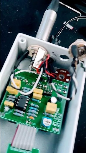 We're assembling a DIY guitar effects pedal kit #leguitovore #pedalpartsandkits