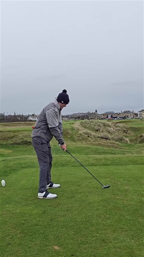 Play a hole with me @prestwickgolfclub 🏴󠁧󠁢󠁳󠁣󠁴󠁿@Father Son Golf #fyp #rileybanksgolf #golf #scottishgolf