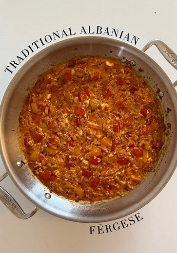Fërgesë: Traditional Albanian Recipe for Creamy Delight