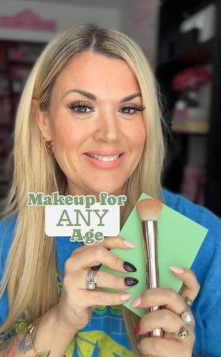 💁🏼‍♀️This makeup is for ANY age!!! 👉🏼It’s all about the ingredients. Simple, alcohol free, oil free, even cruelty, paraben, and gluten free!🤯 ANYWHO, no matter your skin, this makeup is for you. I’m a Seint Artist and I pride myself on offering makeup support to every woman. You deserve to FEEL beautiful! 🤩 💬Comment MATCH and I’ll help you get a CUSTOMIZED color match and help you build a palette perfectly suited to YOU! You can also text me directly at (844)609-2992 (that’s my direct num