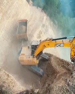 2.3K views · 27 reactions | Death-Defying Excavator Stunt on the Edge of Impossible Mountain Road Construction By JCB Backhoe | Ideas Hermosa | Facebook
