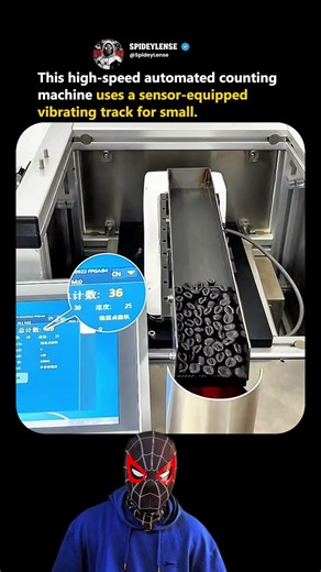 The counting machine that uses vibrating track for small