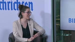 Wie findet man das richtige Studium? Welche bürokratischen Hürden gilt es am Anfang des Studiums zu überwinden? Und was ist der Unterschied zwischen Uni und FH?  Im SN-Bildungstalk gaben Julia Grasmann und Elba Frank Tipps für angehende Studentinnen und Studenten. Zu sehen unter www.sn.at/118535323. | Salzburger Nachrichten | Facebook