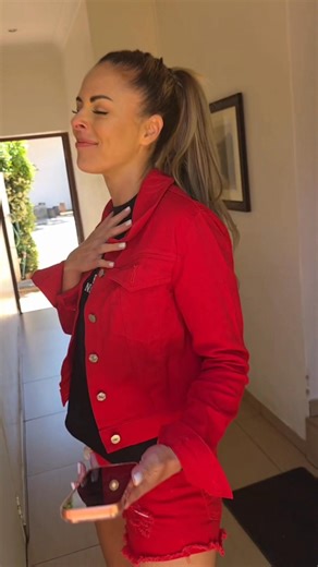 Span… ek het julle nodig… kan ALMAL asb vir Danny Smoke in tag op die comments, whatsapp hom… stuur dit vir hom… ek soek hom op my troue❤️❤️ | Nastassja Ras