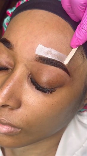 Brow Wax Tutorial for Beginners😍😍