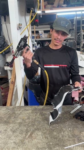 Automatic Hog Ring Pliers Tested in a Real Upholstery Shop