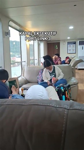 di dalam kapal elsekutif port link 3 dari merak menuju bakauheni