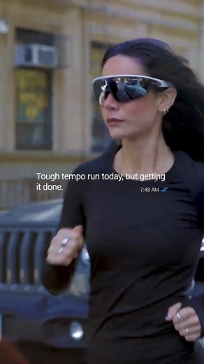 “Hey Meta, send a message to Trey saying ’Tough tempo run today, but getting it done’.” | Oakley Meta