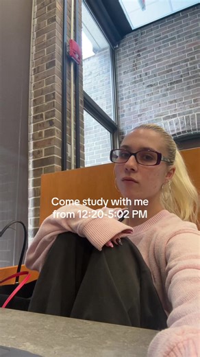 A Day in the Life of a Student: Study Tips and Music