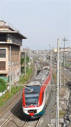Jazz Leonardo Express in transito a #romatuscolana