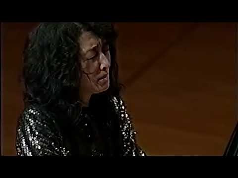 Schubert Piano Sonata No 21 D 960 B♭ Mitsuko Uchida