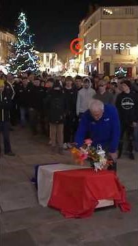 Suicide d'un agriculteur : un cercueil déposé en hommage à Auch (Gers)