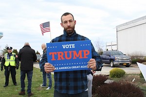 Donald Trump Long Island Rally: LIVE UPDATES