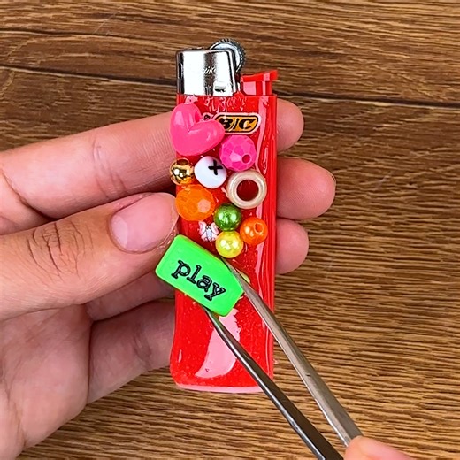 11K views · 25 reactions | Cool DIY custom lighter to make with your girlfriends! 朗 | Handy Dandy | Facebook