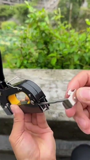 UMISTY Construction Stapler, Powerful 4 in 1 Nailer, Heavy Duty With 600 Staples 4-14mm Stapler Woo