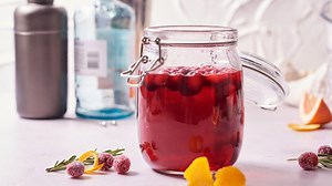 Cranberry-infused vodka recipe