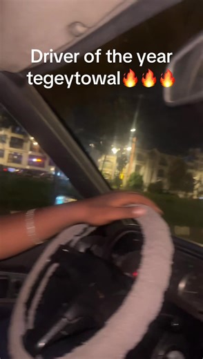 This is one of the craziest car tricks I’ve seen yemer🙌🔥#lili #bella #car #tricks #ethiopian_tik_tok🇪🇹🇪🇹🇪🇹🇪🇹