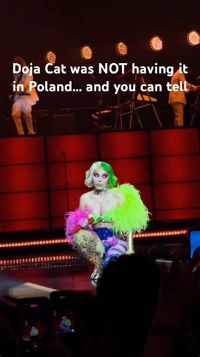 Doja Cat was NOT having it in Poland… and you can tell