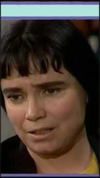 Maria do Carmo goes to a new hiding place to avoid being arrested.