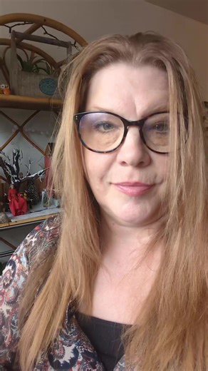 cactus nubs...or pups, are really easy to transplant into small containers. pick off, let dry for about a week to form a wee callus and then plant in well draining soil. #miniatures #plants #diorama #minithings #dollhouse