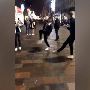 24K views · 237 reactions | Glasgow revellers join buskers for a dance on Buchanan Street  #peoplemakeglasgow Credit: Chloe Herd | Daily Record | Facebook
