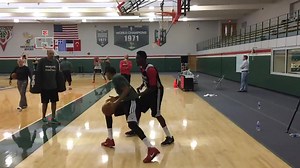 Giannis Skyhook!! | Milwaukee Bucks