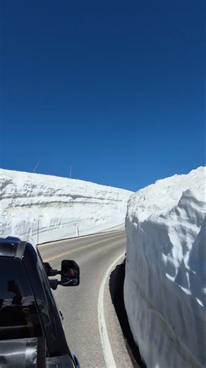 Beartooth Highway 12+ foot snow drifts